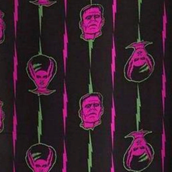 ❤️NWT VINTAGE TORRID BLOUSE BRIDE OF FRANKENSTEIN UNIVERSAL MONSTERS HALLOWEEN - Picture 2 of 10